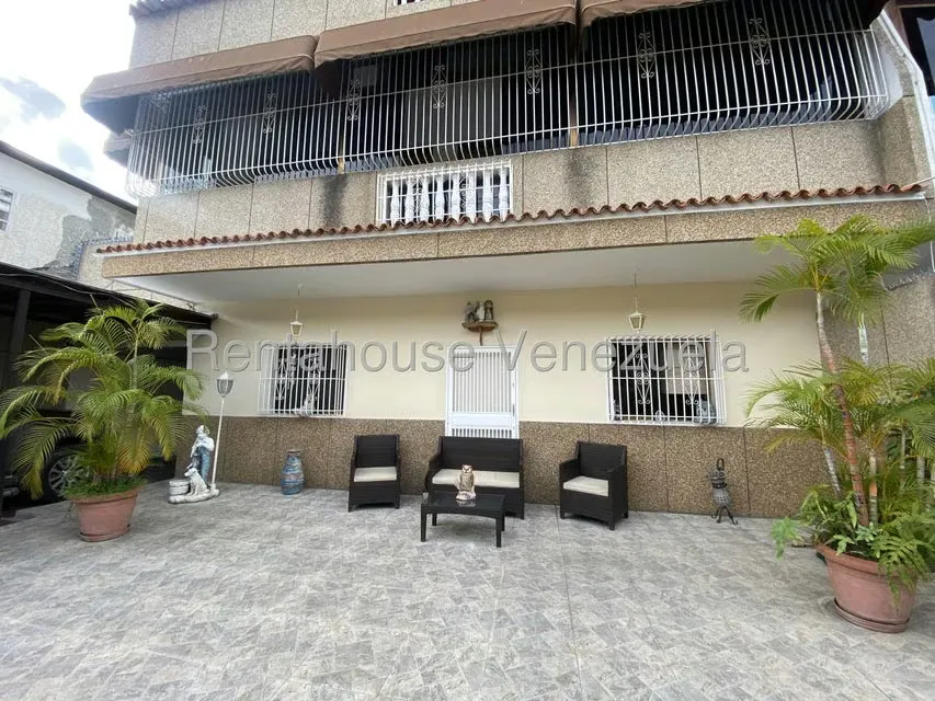 Casa (Multipes Niveles) en Venta en Montalban I, Distrito Metropolitano