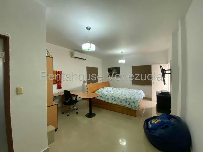 Casa (Multipes Niveles) en Venta en Montalban I, Distrito Metropolitano - 30