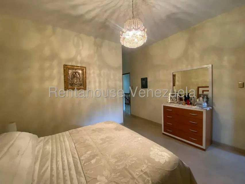 Casa (Multipes Niveles) en Venta en Montalban I, Distrito Metropolitano - 40
