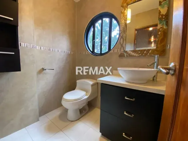 Espectacular Casa en venta en La Lagunita - 12