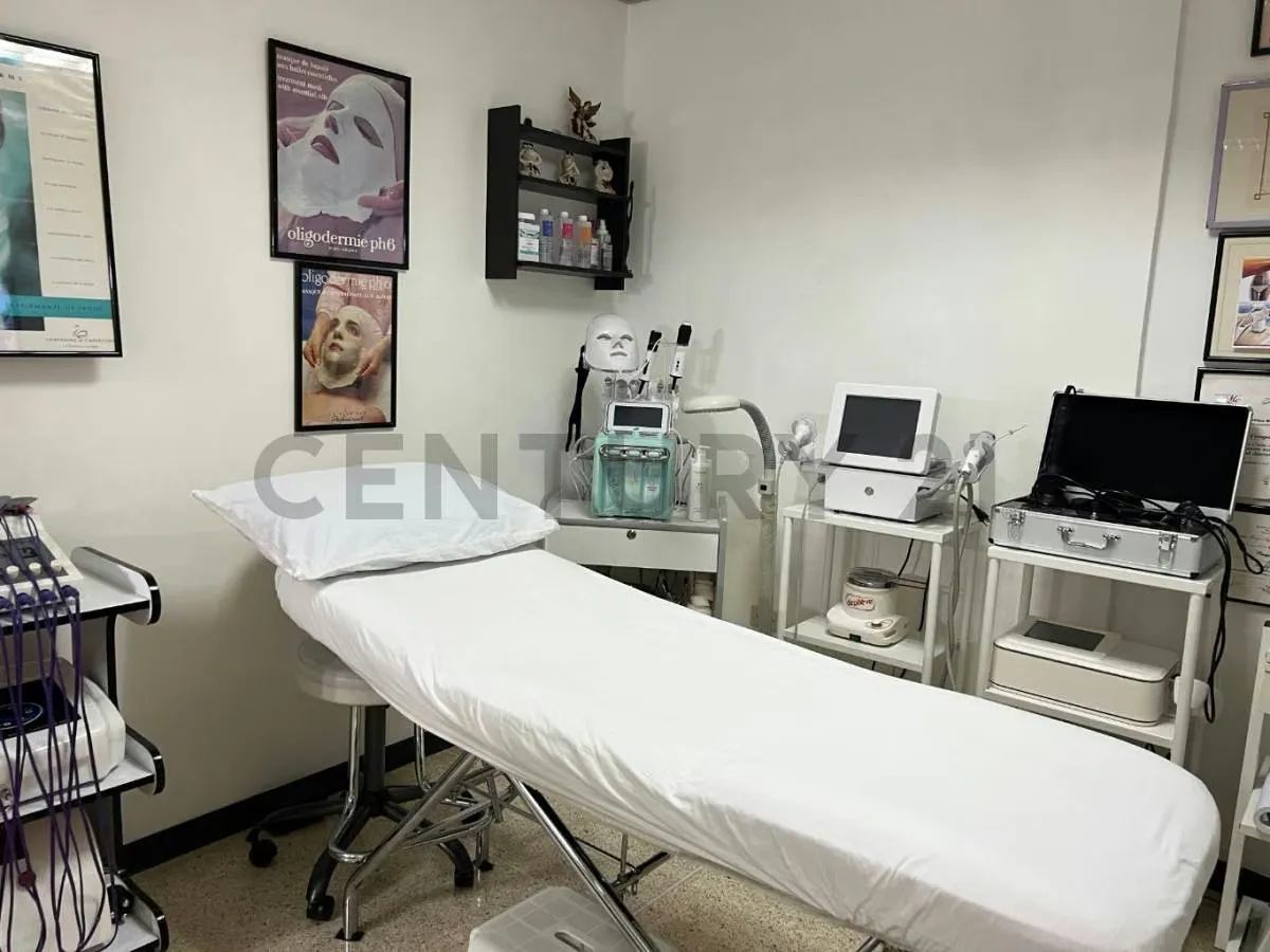Excelente Local Comercial Acondicionado para Centro Estético o SPA - 3
