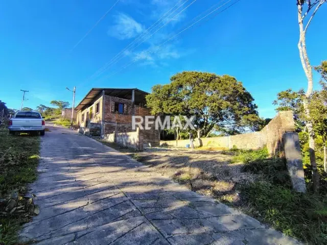 Casa. Venta. Lobatera