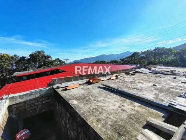Casa. Venta. Lobatera - 9