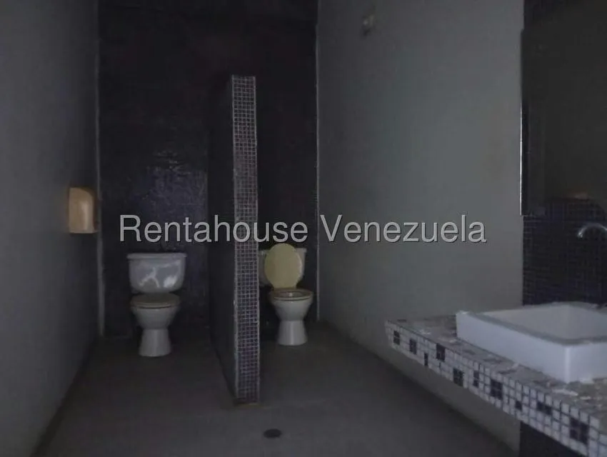 Local Comercial en Alquiler en Centro, Zulia - 14