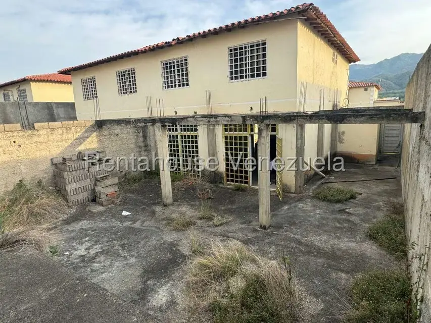 Casa (Duplex) en Venta en Villas de Buenaventura, Miranda - 7