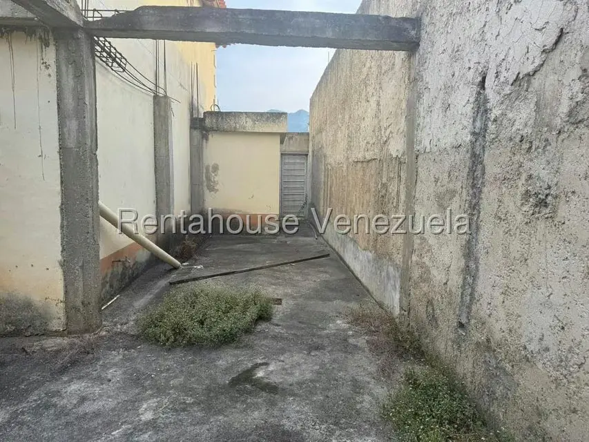 Casa (Duplex) en Venta en Villas de Buenaventura, Miranda - 8