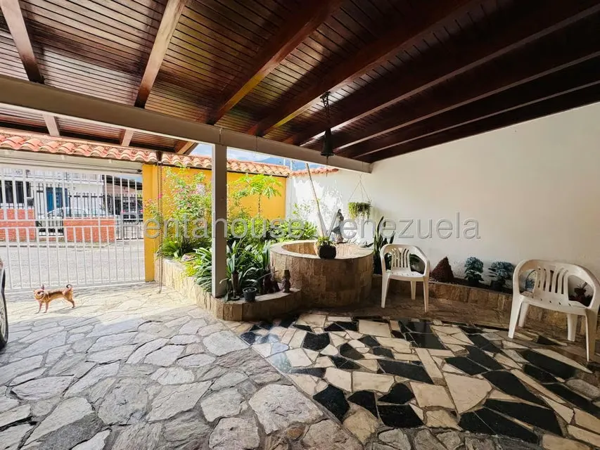 Casa (Multipes Niveles) en Venta en Colinas de Bello Monte, Distrito Metropolitano - 2