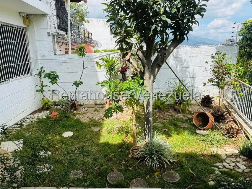 Casa (Multipes Niveles) en Venta en Colinas de Bello Monte, Distrito Metropolitano - 28