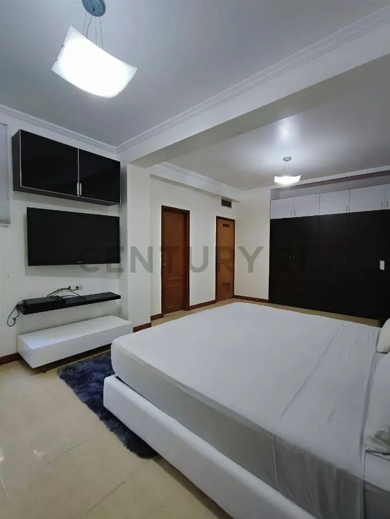 Imponente Penthpuse Residencias Kynaki, av Bolivar de Lecheria - 16