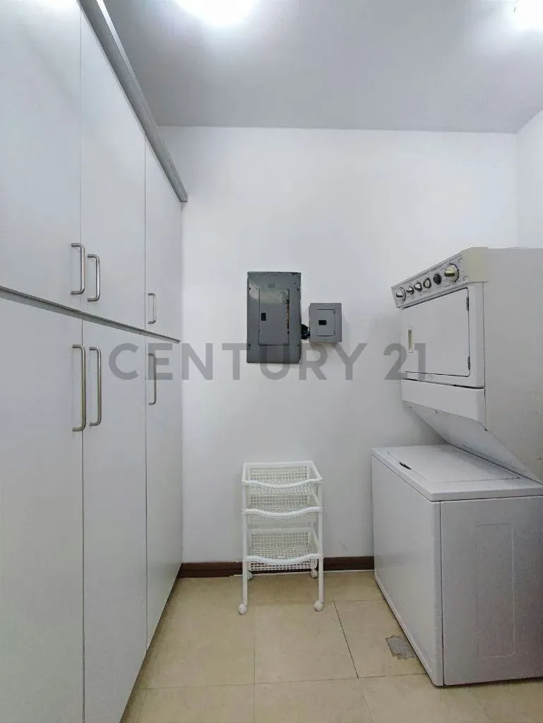 Imponente Penthpuse Residencias Kynaki, av Bolivar de Lecheria - 33