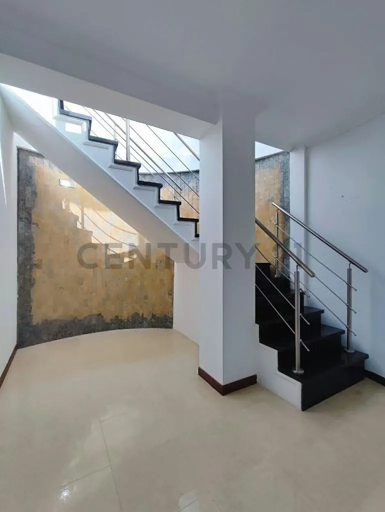 Imponente Penthpuse Residencias Kynaki, av Bolivar de Lecheria - 35