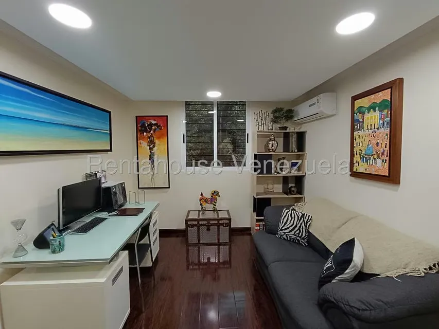 Apartamento (1 Nivel) en Venta en Colinas de La Tahona, Distrito Metropolitano - 16