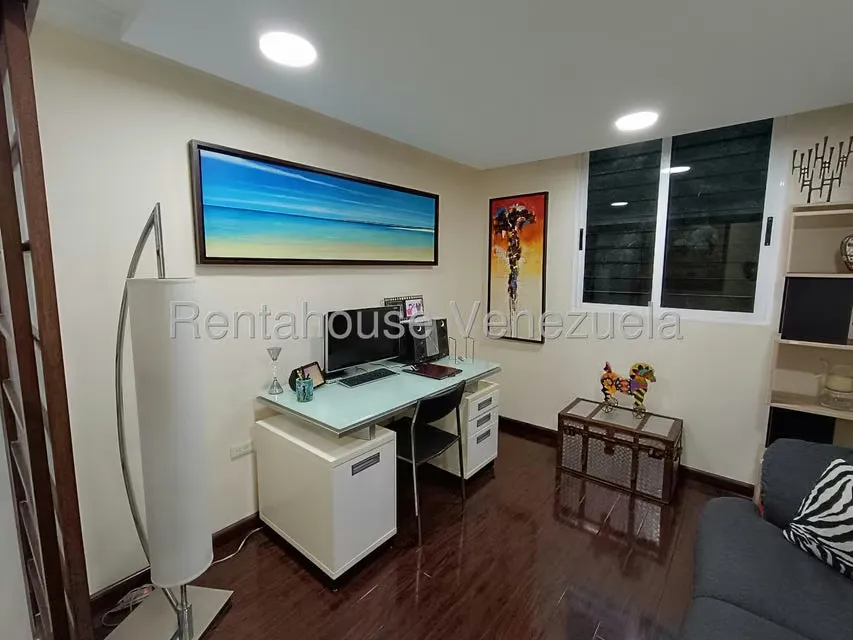 Apartamento (1 Nivel) en Venta en Colinas de La Tahona, Distrito Metropolitano - 23