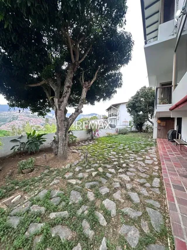 Venta, Quinta, Lomas De La Trinidad, Calle Cerrada - 17