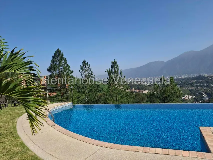 Apartamento (1 Nivel) en Alquiler en Solar del Hatillo, Distrito Metropolitano - 12