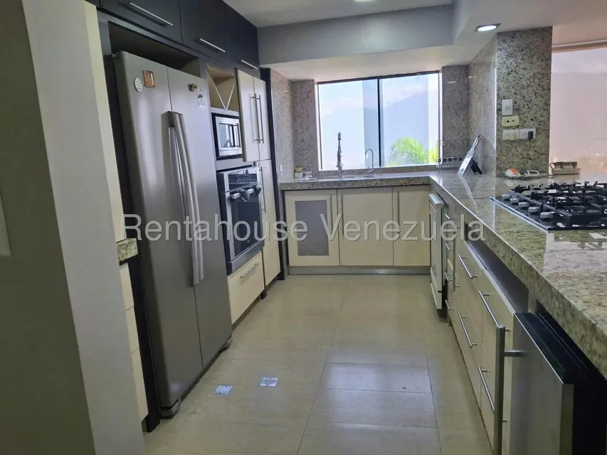 Apartamento (1 Nivel) en Alquiler en Solar del Hatillo, Distrito Metropolitano - 26
