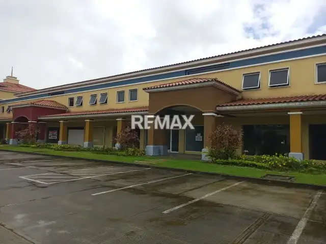 Se Alquila Cómodo Local Comercial de 42 m² en C.C. Paseo San Miguel, Maturín, Monagas.