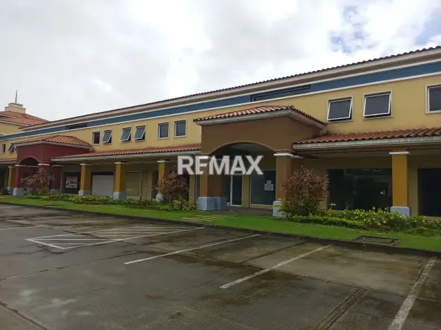 Se Alquila Cómodo Local Comercial de 42 m² en C.C. Paseo San Miguel, Maturín, Monagas.