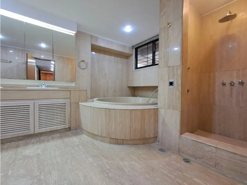 Alquilo apartamento c/ terraza 411m2 Los Chorros 8954 - 20