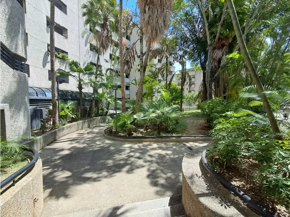 Alquilo apartamento c/ terraza 411m2 Los Chorros 8954 - 31