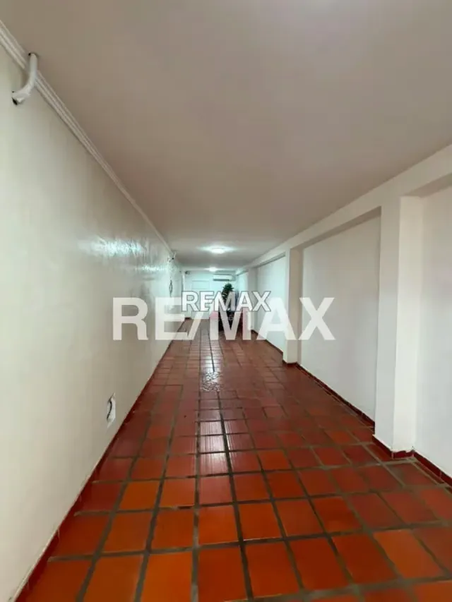 Casa en venta en avenida principal - 3
