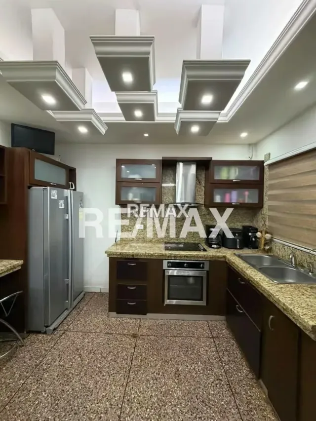 Casa en venta en avenida principal - 4