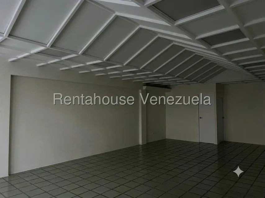 Local Comercial en Alquiler en El Tambor, Miranda - 6