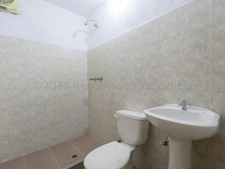 Edificio en Venta en Parroquia Concepcion, Lara - 34