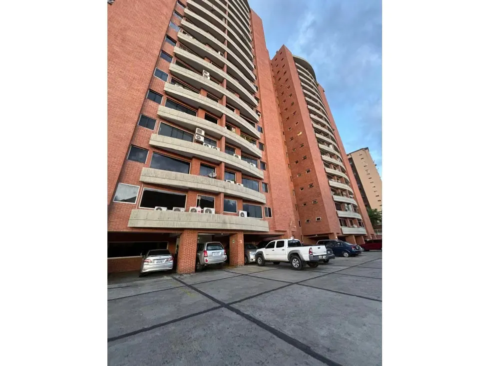 APARTAMENTO EN ALQUILER 95 M2 - URB SANTA MÓNICA - 17