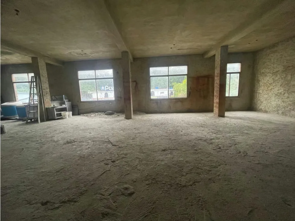 SE VENDE EDIFICIO C.C. LOS CHALET KM 21 DEL JUNQUITO - 10