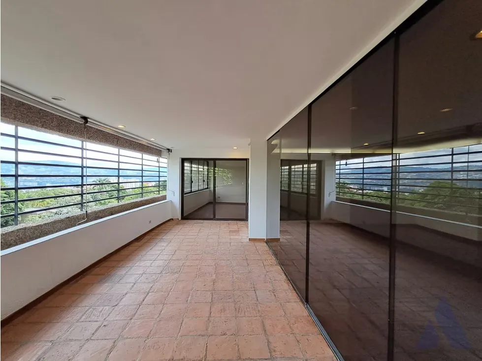 Vendo apartamento 411m2 Los Chorros 4349