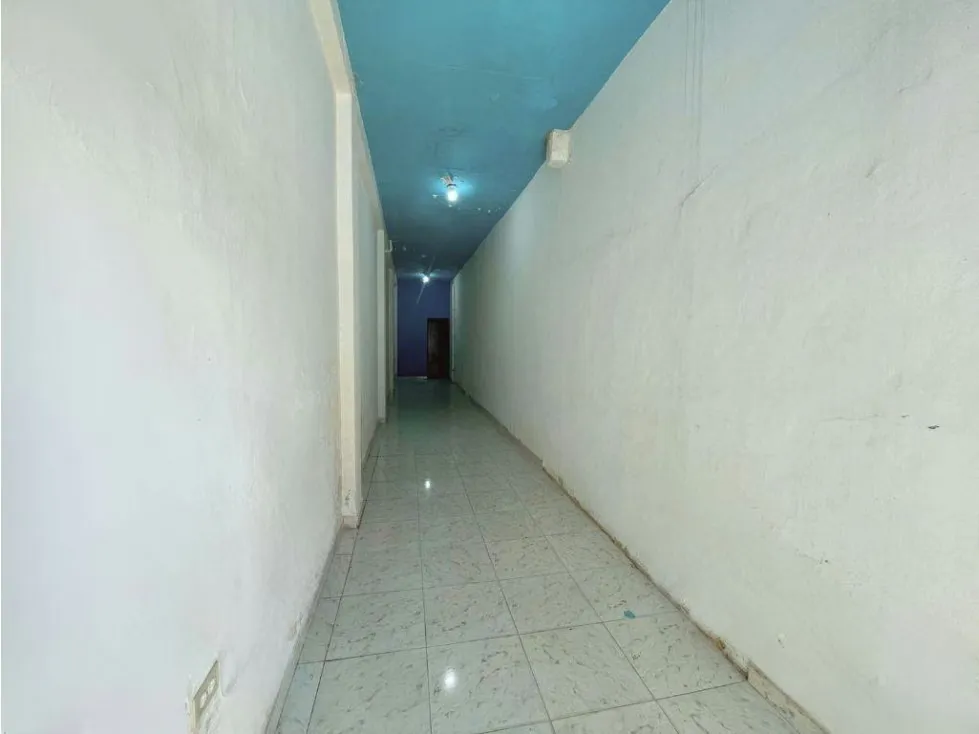 Alquilo casa comercial a nivel de calle 730m2 San Bernardino 8385 - 9