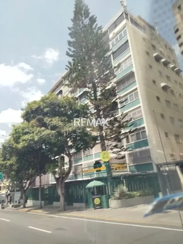 Se alquila Apartamento Altamira sur 2H-2B-1P - 3