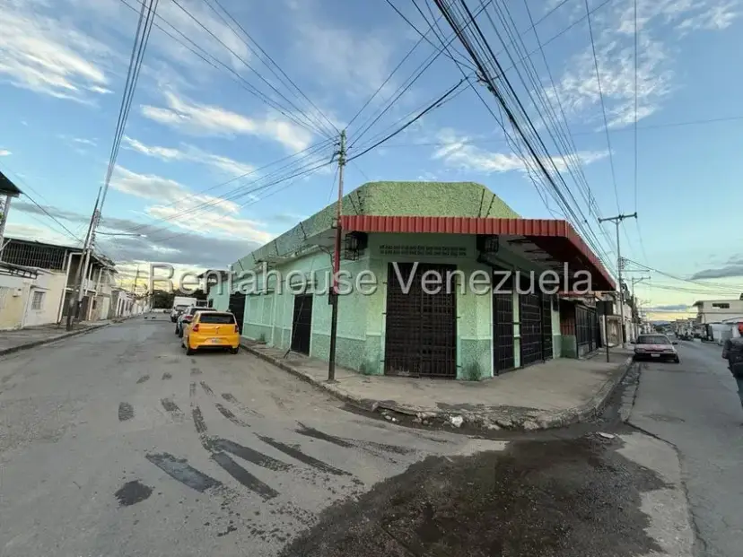 Comercial (Galpon - Deposito) en Venta en La Coromoto, Aragua