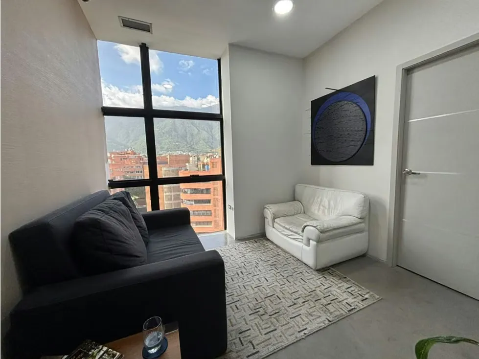 Se alquila Oficina 12m² Campo Alegre - 2