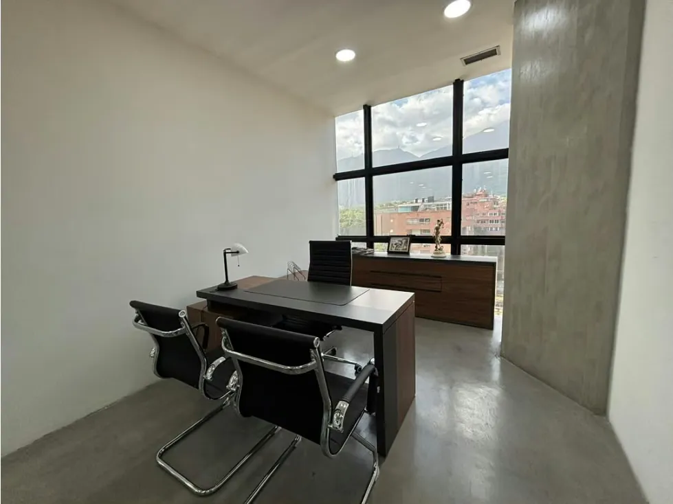 Se alquila Oficina 12m² Campo Alegre - 7
