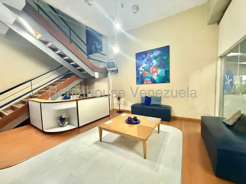 Local Comercial en Alquiler en Santa Paula, Distrito Metropolitano