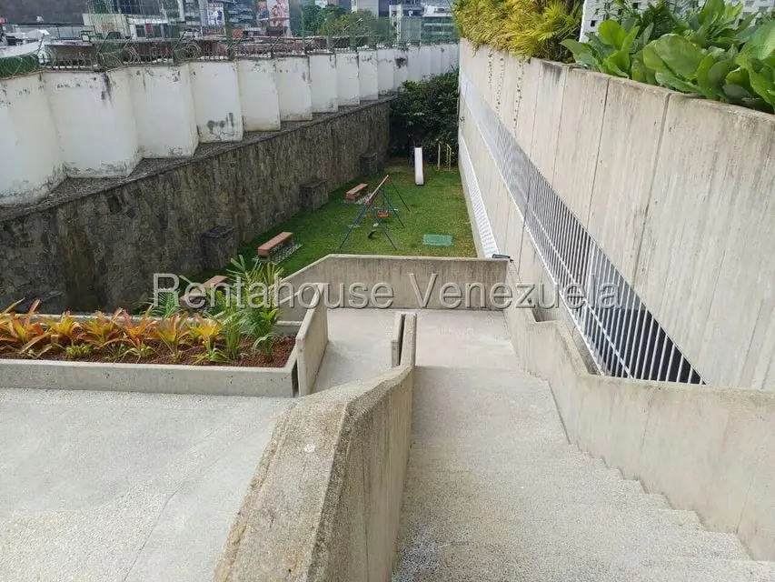 Apartamento (1 Nivel) en Venta en Las Mercedes, Distrito Metropolitano - 17