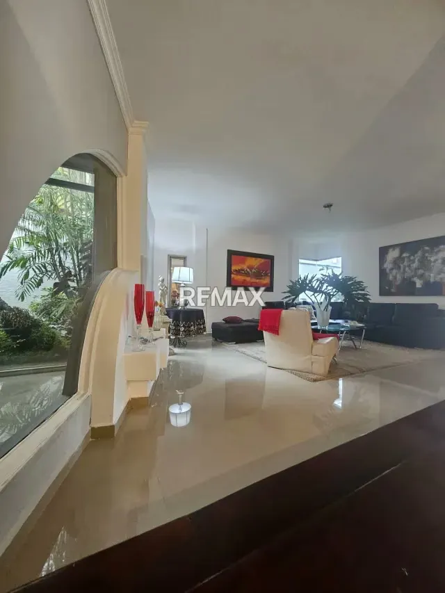 Venta de Exclusiva Casa en Villa Laguna Club Guataparo - 6
