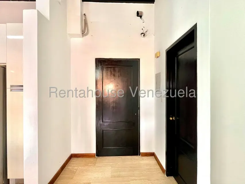 Apartamento (1 Nivel) en Venta en Colinas de La Tahona, Distrito Metropolitano - 2