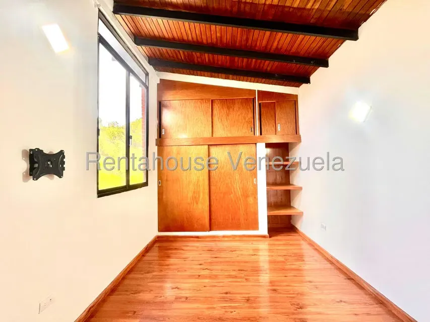 Apartamento (1 Nivel) en Venta en Colinas de La Tahona, Distrito Metropolitano - 13