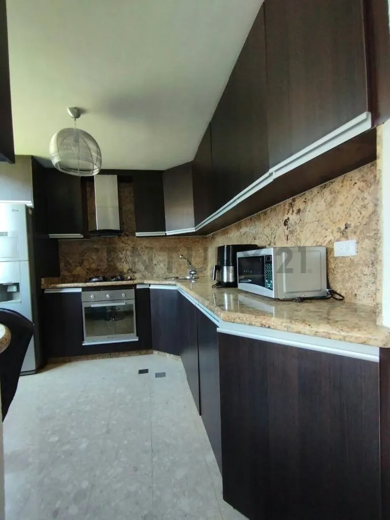 Exclusivo PH Remodelado en Alquiler Urb. El Encantado. El Hatillo - 3