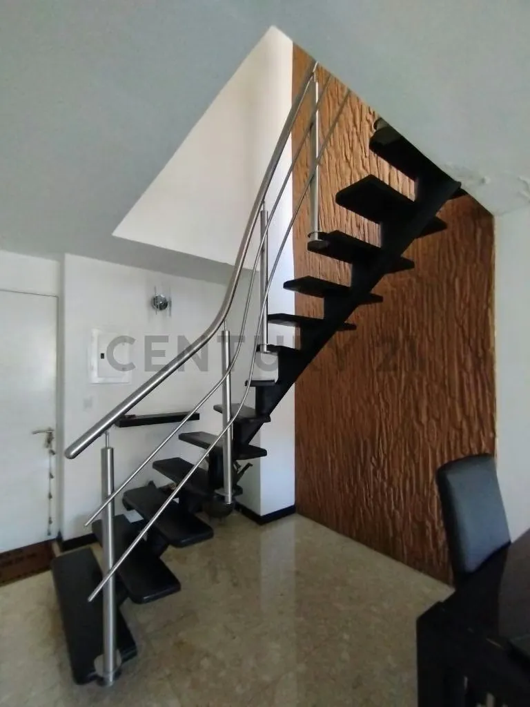 Exclusivo PH Remodelado en Alquiler Urb. El Encantado. El Hatillo - 9