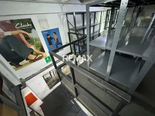 LOCAL COMERCIAL EN ALQUILER EN CCP CAMORUCO AV. BOLÍVAR NORTE - 6