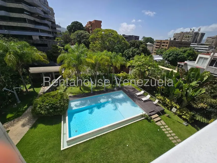 Apartamento (1 Nivel) en Venta en Los Palos Grandes, Distrito Metropolitano - 12