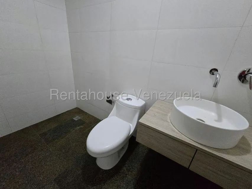 Apartamento (1 Nivel) en Venta en Los Palos Grandes, Distrito Metropolitano - 26