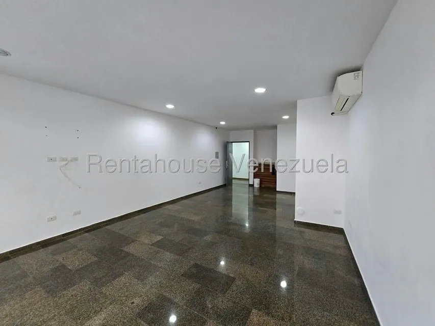 Apartamento (1 Nivel) en Venta en Los Palos Grandes, Distrito Metropolitano - 27