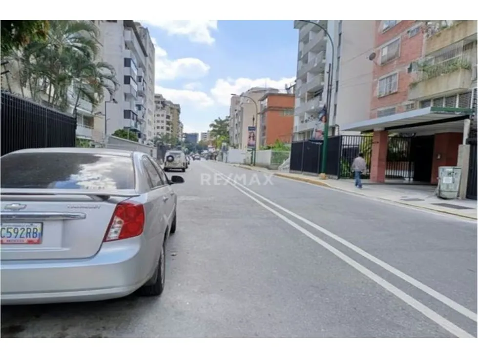 Se Alquila Local Oficina de 90 m2 en Santa Eduvigis - 10