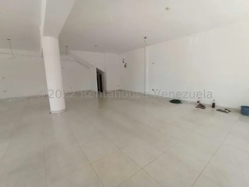 Local Comercial en Alquiler en Avenida Miranda, Aragua - 12