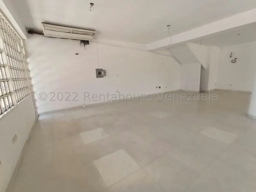 Local Comercial en Alquiler en Avenida Miranda, Aragua - 3